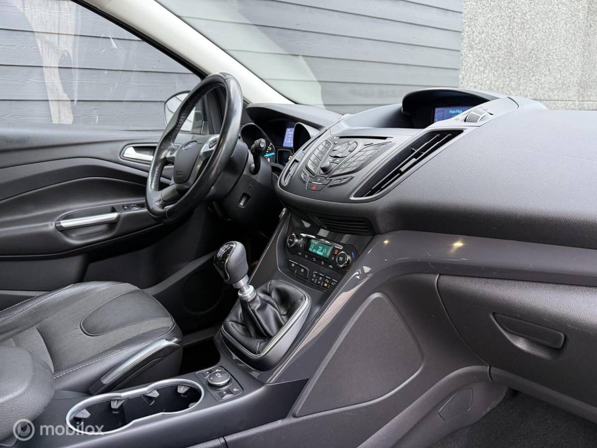 Ford Kuga Ford Kuga 1.6 T 150PK Titanium Navi/Trekhaak/Winterpakket/Clima