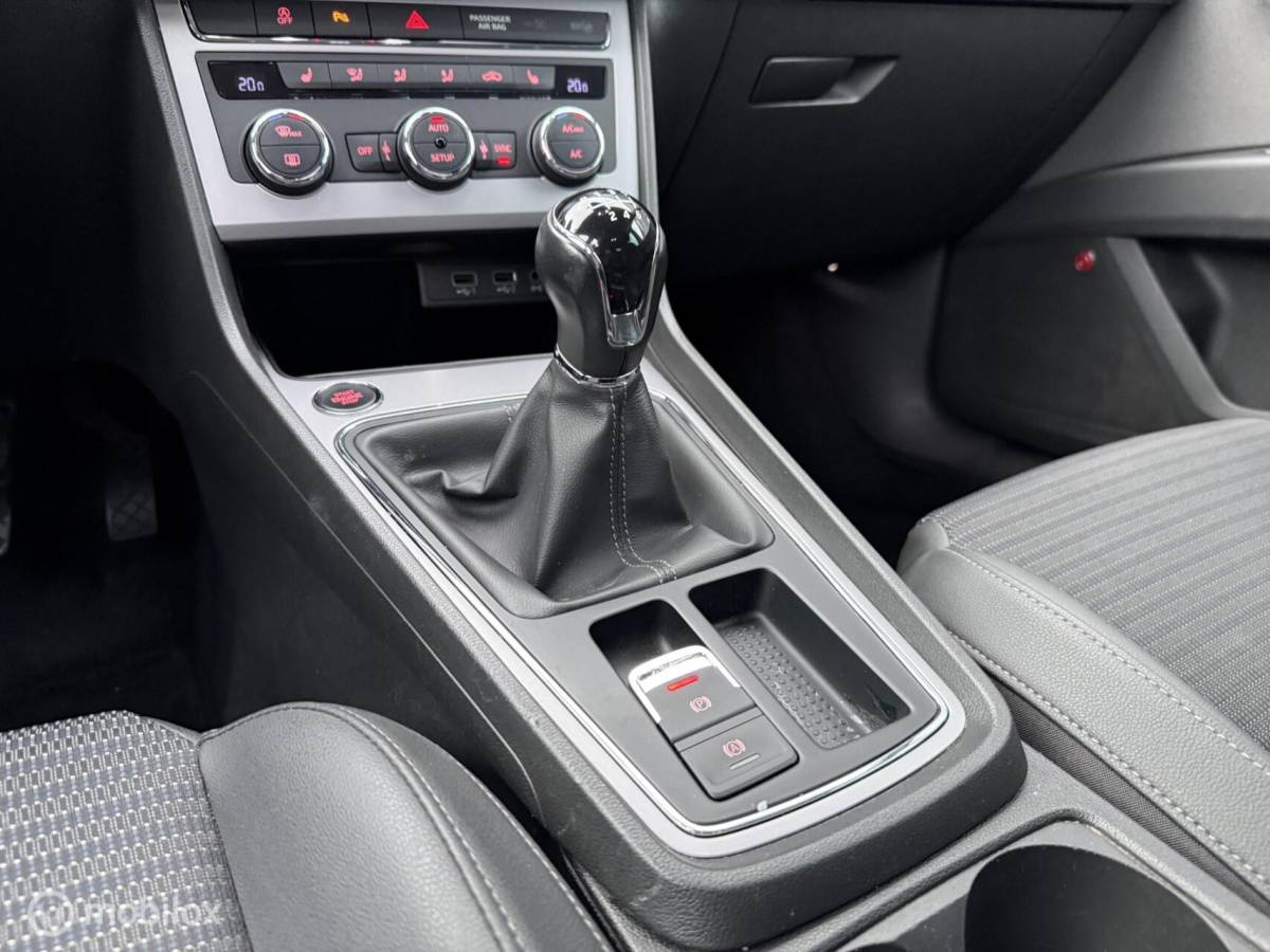 SEAT Leon Seat Leon 1.5 TSI Xcellence Business Intense Full-LED/Carplay