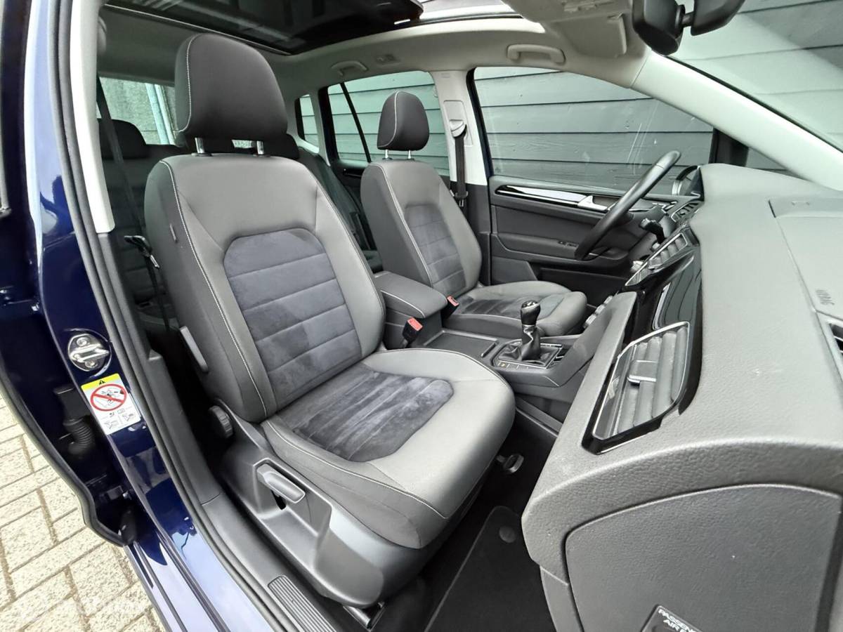 Volkswagen Golf Sportsvan Volkswagen Golf Sportsvan 1.4 TSI Pano.dak/Trekhaak/Clima/Cruise