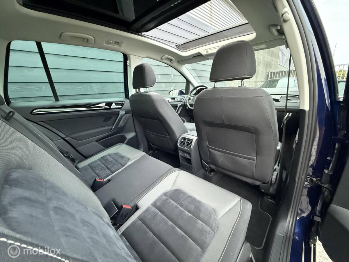 Volkswagen Golf Sportsvan Volkswagen Golf Sportsvan 1.4 TSI Pano.dak/Trekhaak/Clima/Cruise