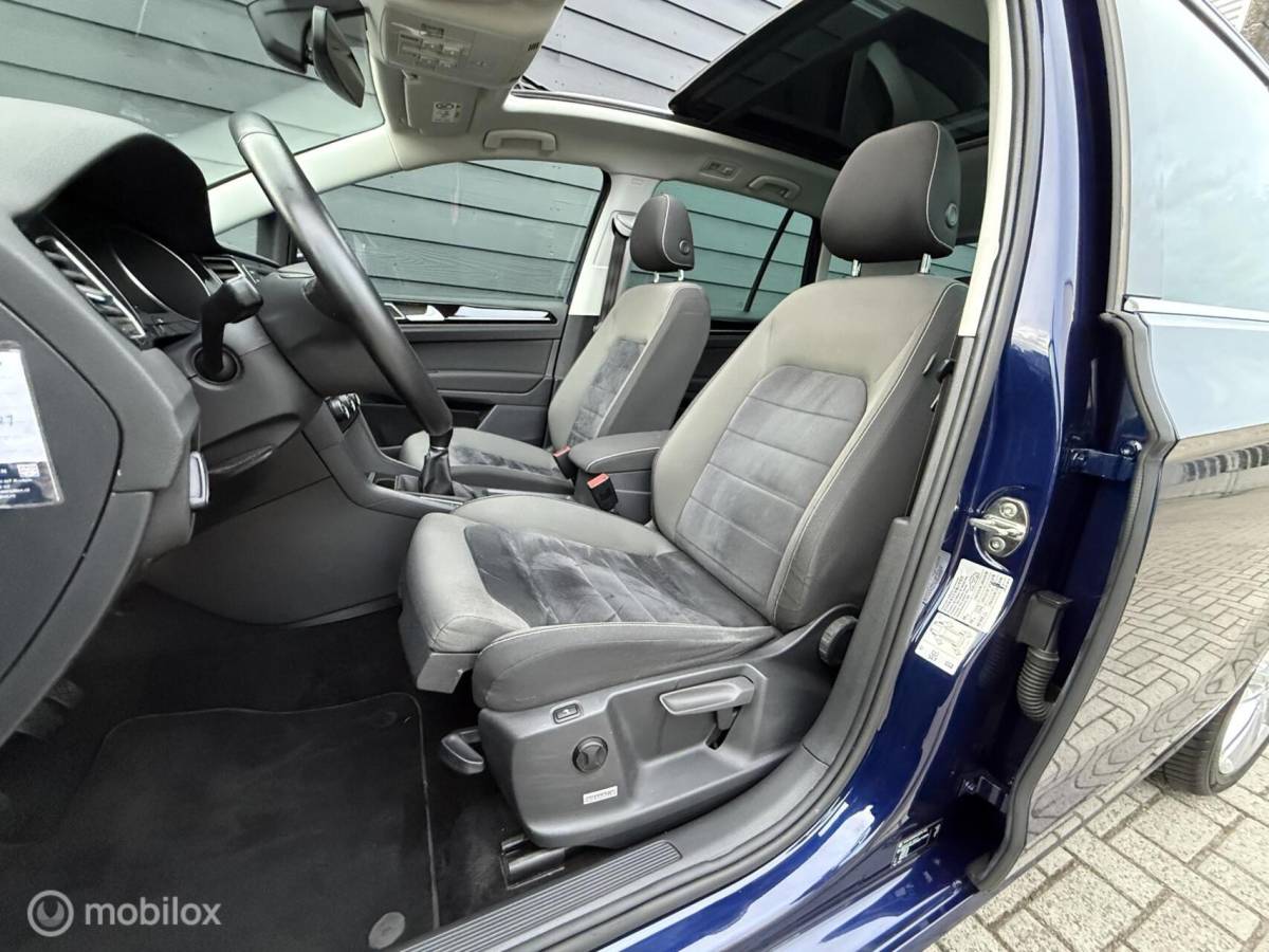 Volkswagen Golf Sportsvan Volkswagen Golf Sportsvan 1.4 TSI Pano.dak/Trekhaak/Clima/Cruise