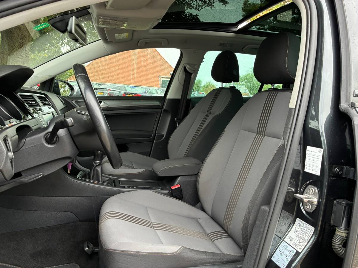 Volkswagen Golf Volkswagen Golf Variant 1.6 TDI Allstar| Pano + ACC + Trekhaak Nu € 5.975,-!!!