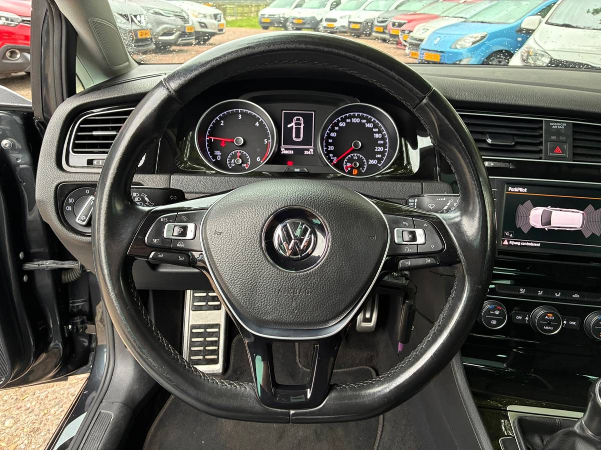 Volkswagen Golf Volkswagen Golf Variant 1.6 TDI Allstar| Pano + ACC + Trekhaak Nu € 5.975,-!!!