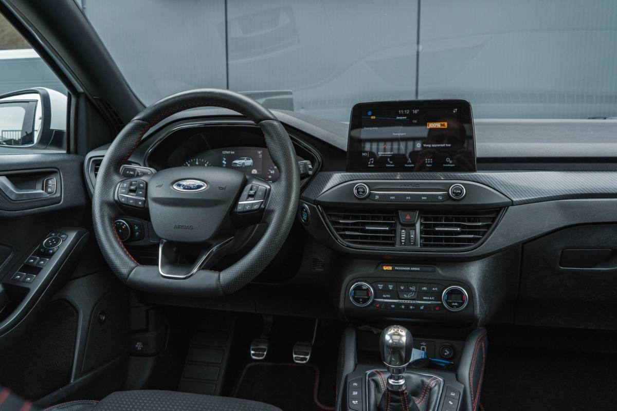 Ford Focus Ford Focus 1.0 EcoBoost ST Line X / Full options!
