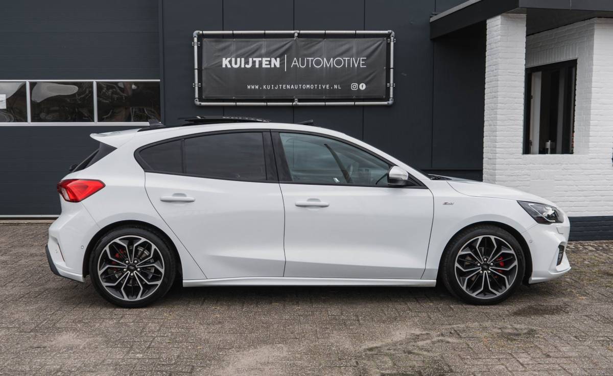 Ford Focus Ford Focus 1.0 EcoBoost ST Line X / Full options!