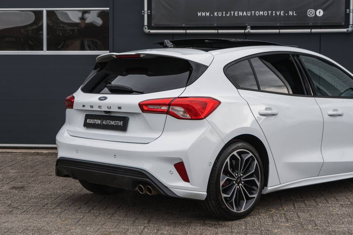 Ford Focus Ford Focus 1.0 EcoBoost ST Line X / Full options!