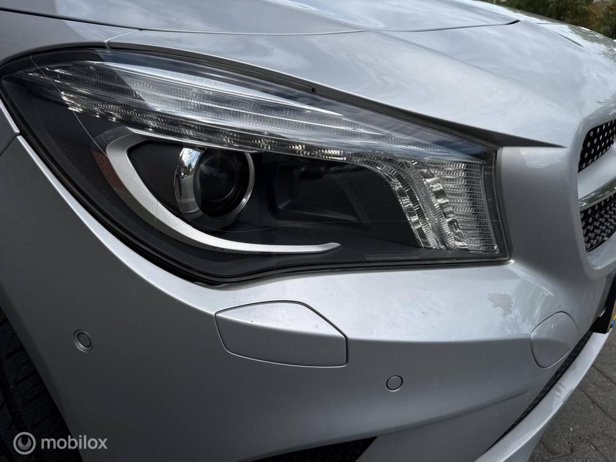 Mercedes-Benz CLA Mercedes CLA-klasse CLA180 BlueEFF. Edition Pano Led NL Auto Cruise Bluetooth Navi