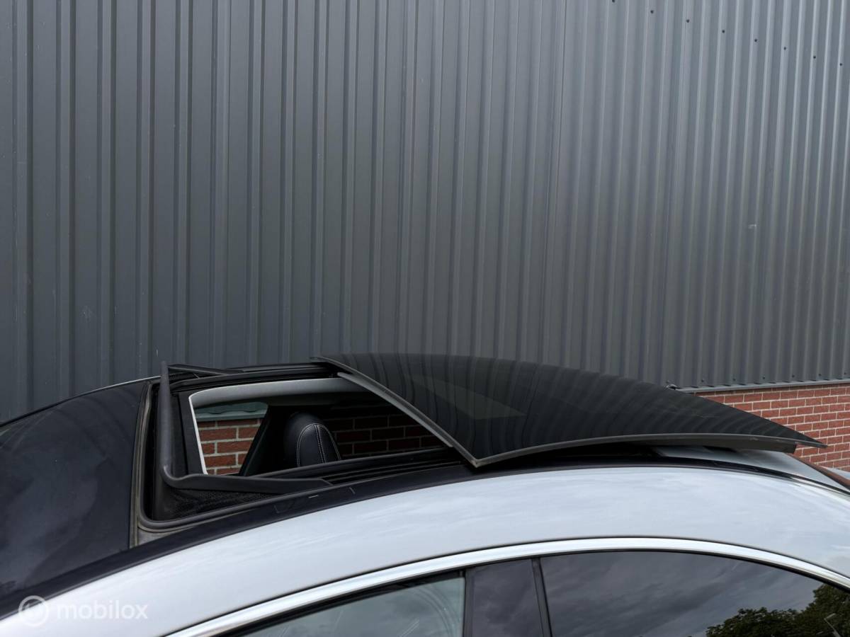 Mercedes-Benz CLA Mercedes CLA-klasse CLA180 BlueEFF. Edition Pano Led NL Auto Cruise Bluetooth Navi