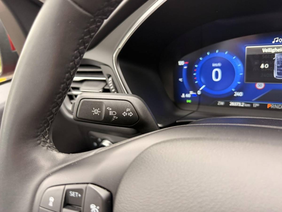 Ford Kuga Ford Kuga 2.5 PHEV Titanium 225pk | Wegklapbare  Trekhaak | AGR Stoelen | Winter Pack | Adaptieve Cruise Control | Reservewiel | Achteruitrijcamera