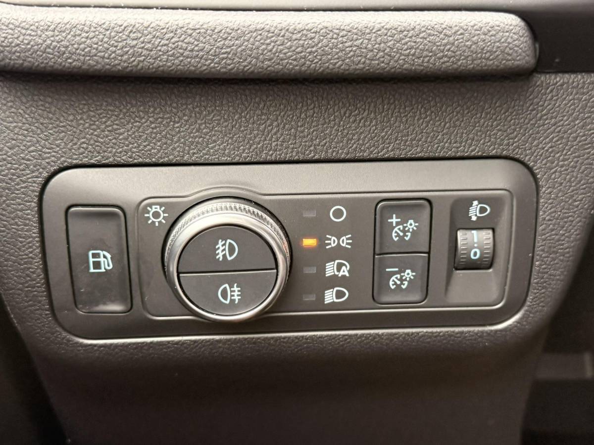 Ford Kuga Ford Kuga 2.5 PHEV Titanium 225pk | Wegklapbare  Trekhaak | AGR Stoelen | Winter Pack | Adaptieve Cruise Control | Reservewiel | Achteruitrijcamera