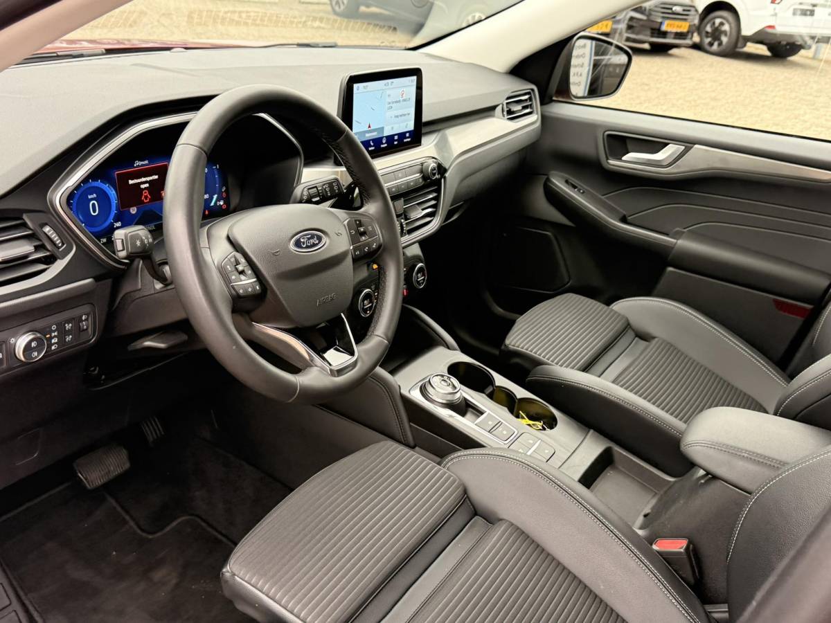 Ford Kuga Ford Kuga 2.5 PHEV Titanium 225pk | Wegklapbare  Trekhaak | AGR Stoelen | Winter Pack | Adaptieve Cruise Control | Reservewiel | Achteruitrijcamera