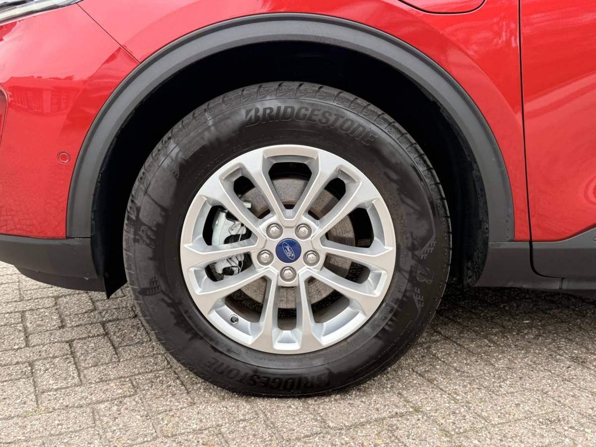 Ford Kuga Ford Kuga 2.5 PHEV Titanium 225pk | Wegklapbare  Trekhaak | AGR Stoelen | Winter Pack | Adaptieve Cruise Control | Reservewiel | Achteruitrijcamera