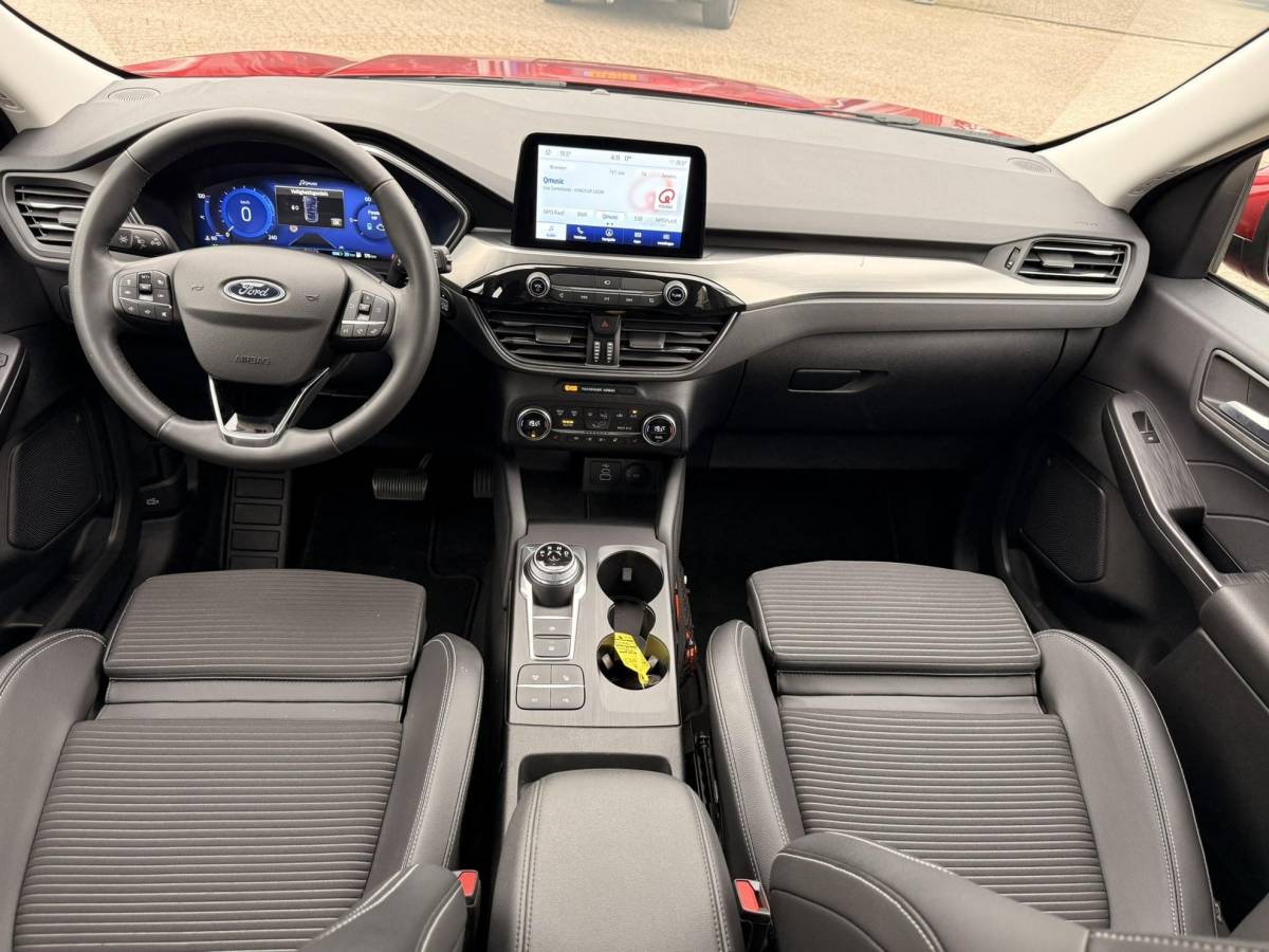Ford Kuga Ford Kuga 2.5 PHEV Titanium 225pk | Wegklapbare  Trekhaak | AGR Stoelen | Winter Pack | Adaptieve Cruise Control | Reservewiel | Achteruitrijcamera