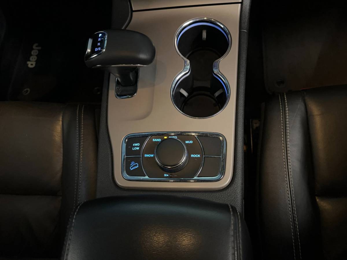 Jeep Grand Cherokee Jeep GRAND CHEROKEE 3.0 CRD V6 AUTOMAAT 4×4 LIMITED-uitv|TREKHAAK|NAVIGATIE|CRUISECONTROL|MEMORY SEATS|LEDER|incl.nwe APK+OH-BEURT