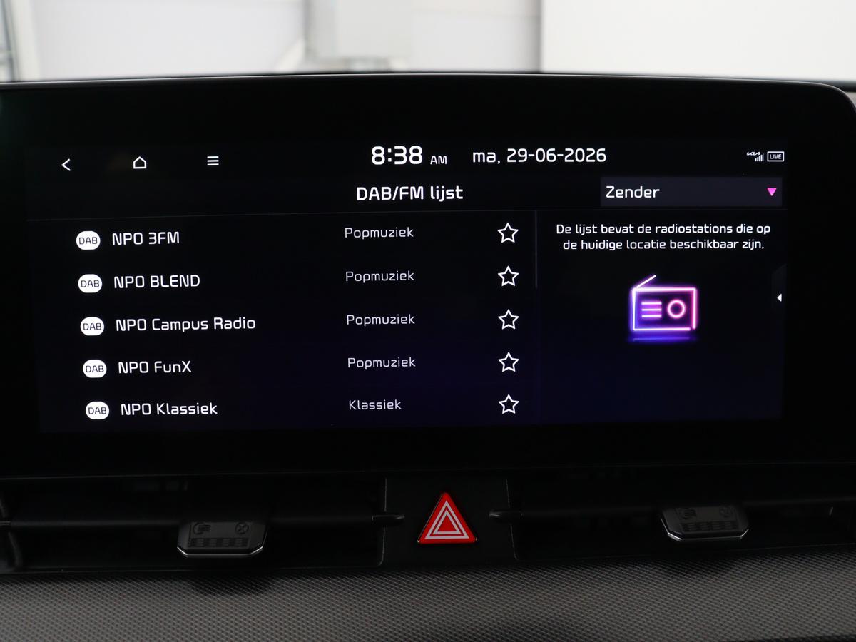 Kia Sportage Kia Sportage 1.6 T-GDi Hybrid GT-Line | Panoramadak |  Trekhaak | Leder/Alcantara | Stoel & stuurverwarming | Adaptive cruise | Matrix LED | Camera | Carplay | Keyless | Achterbankverwarming