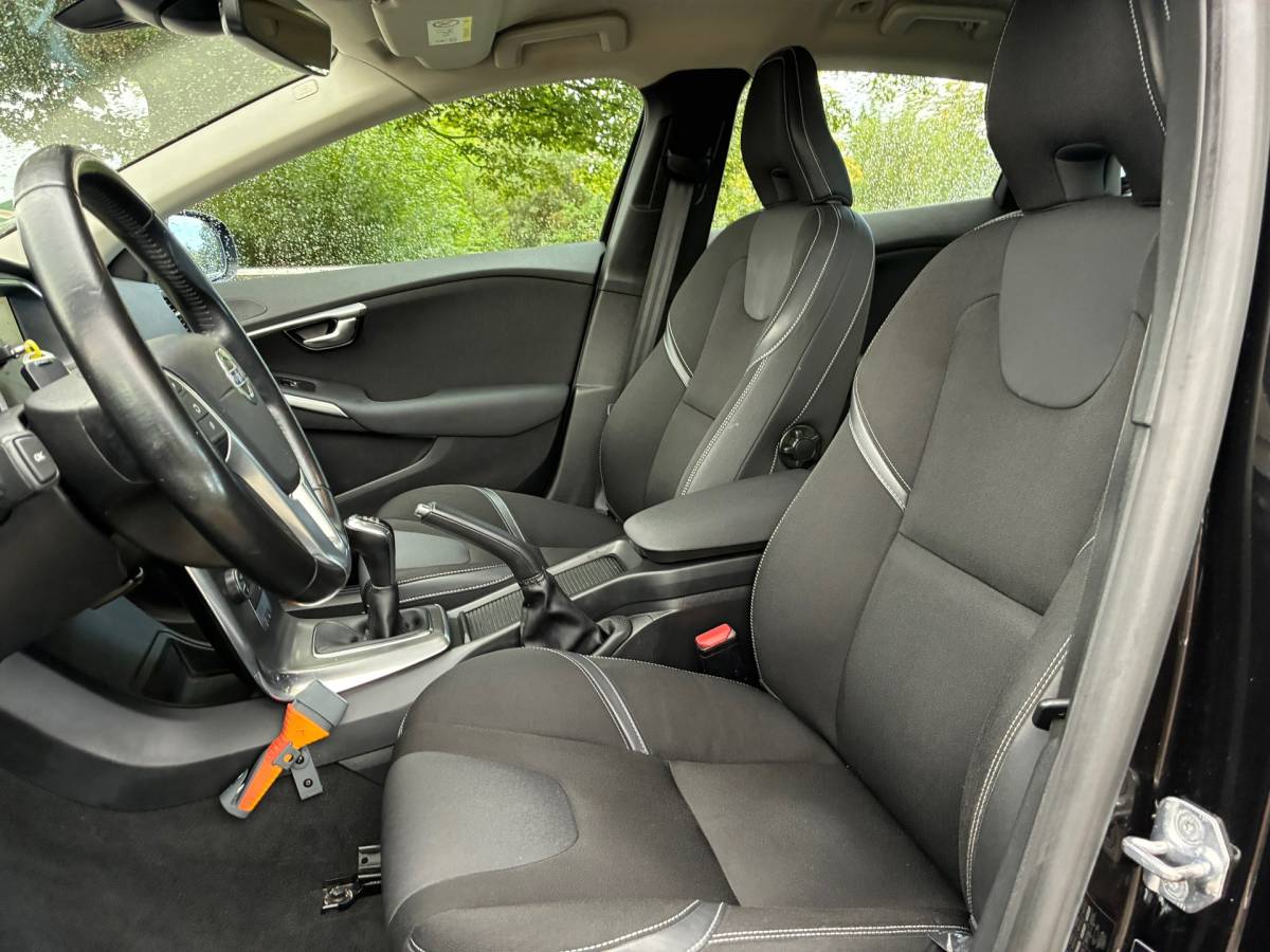 Volvo V40 Volvo V40 2.0 T3 | Xenon + Clima + Navi nu €8.975,-!!