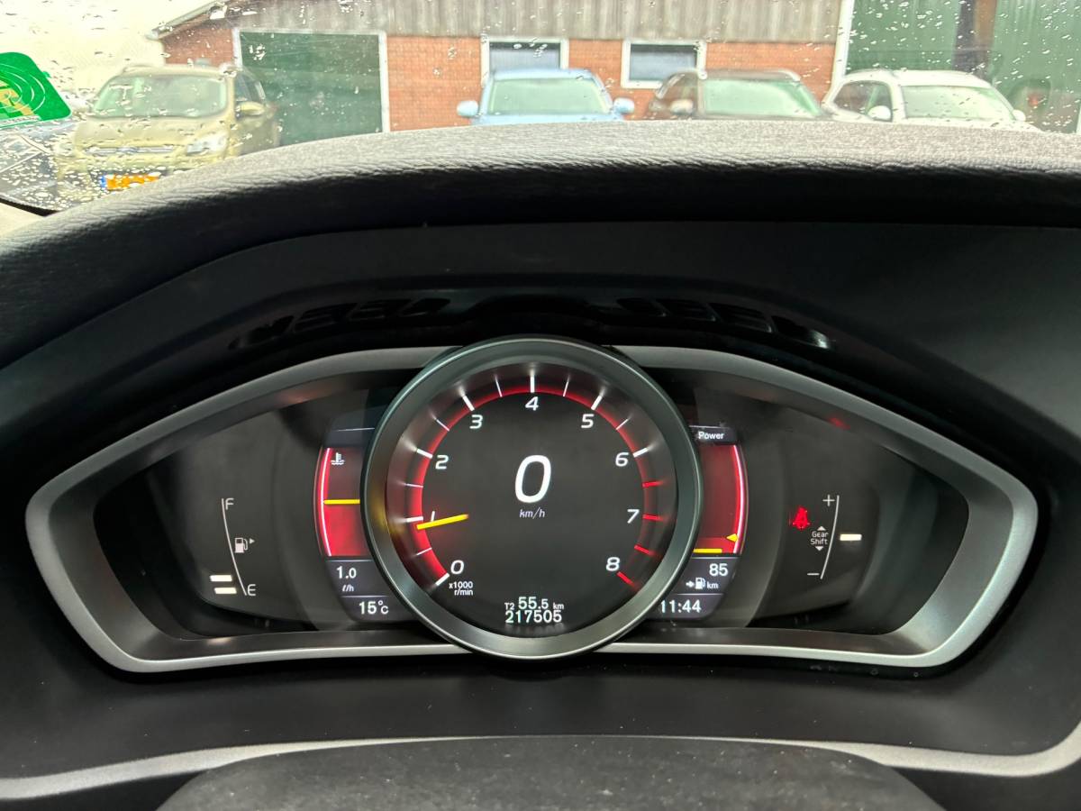 Volvo V40 Volvo V40 2.0 T3 | Xenon + Clima + Navi nu €8.975,-!!