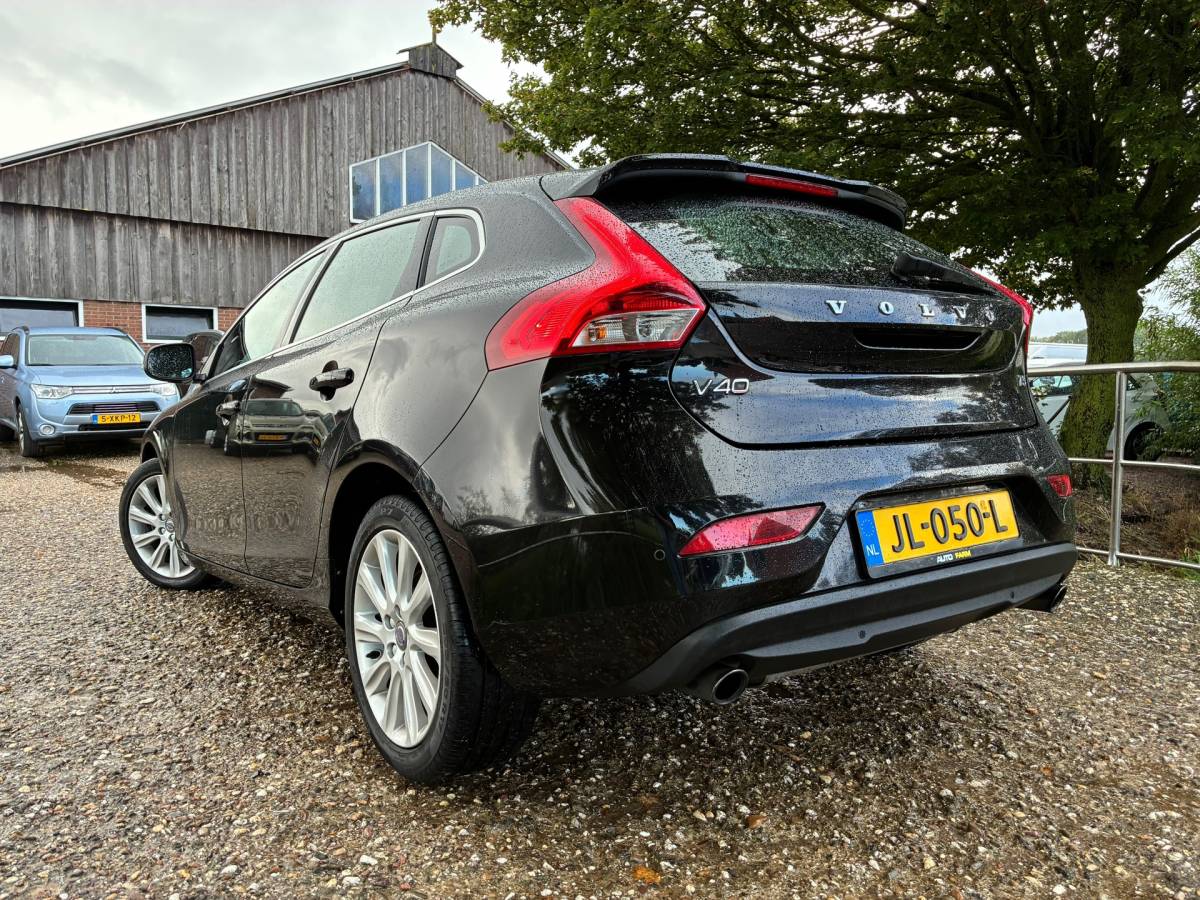 Volvo V40 Volvo V40 2.0 T3 | Xenon + Clima + Navi nu €8.975,-!!