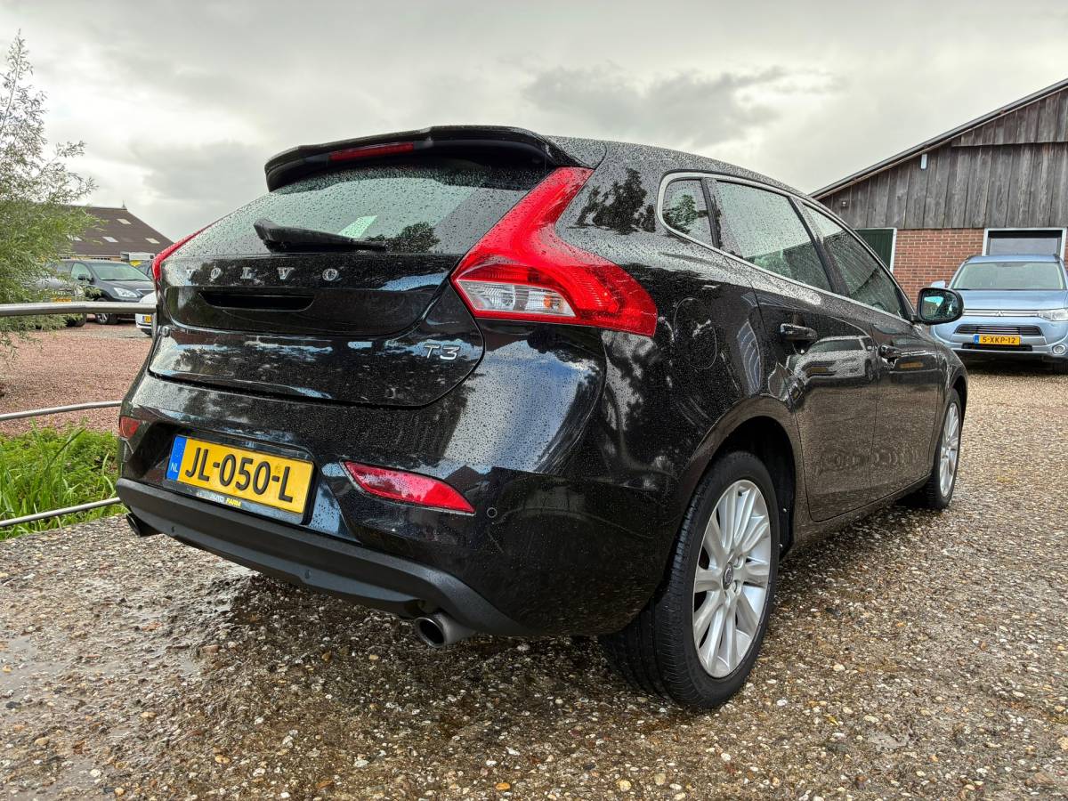 Volvo V40 Volvo V40 2.0 T3 | Xenon + Clima + Navi nu €8.975,-!!