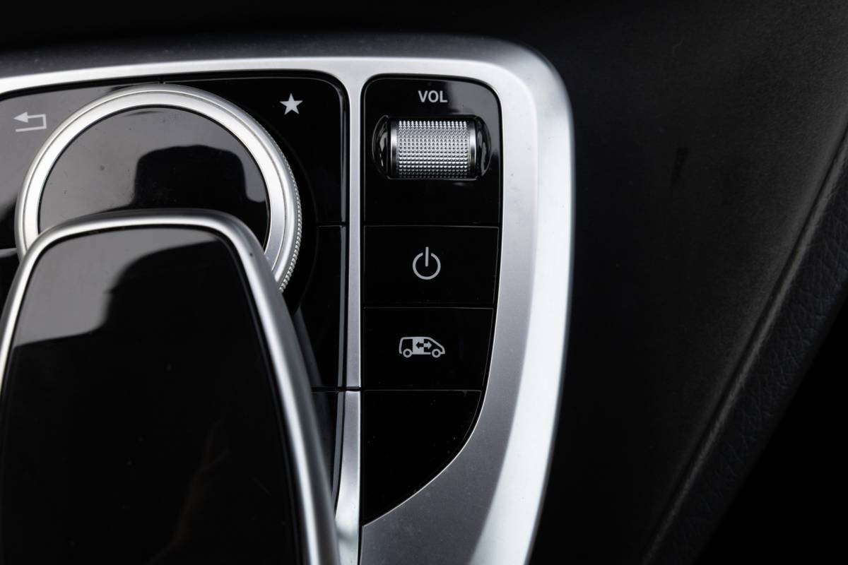 Mercedes-Benz V-Klasse Mercedes-Benz V-klasse 250d Lang Avantgarde | 6 PERSONEN | BURMESTER  |  BEKEND VAN TV |