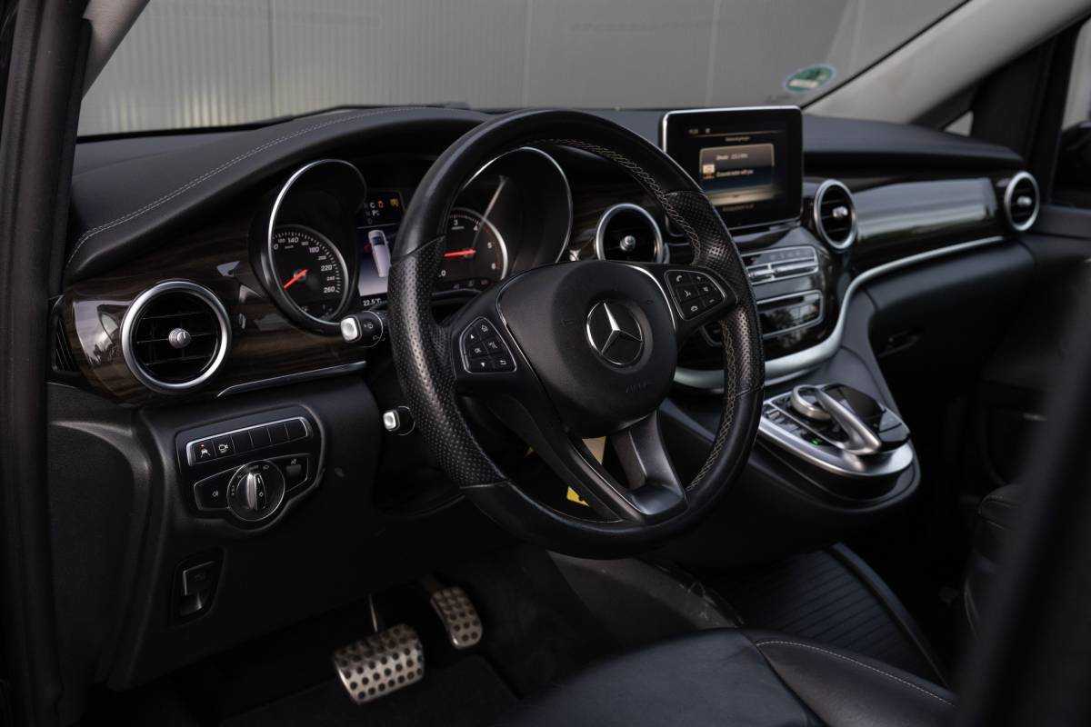 Mercedes-Benz V-Klasse Mercedes-Benz V-klasse 250d Lang Avantgarde | PRIJS EX BTW | 6 PERSONEN | BURMESTER  |  BEKEND VAN TV |