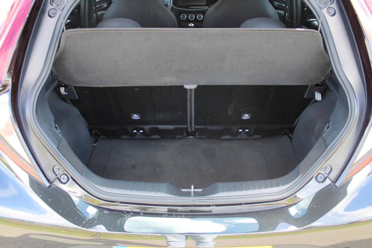 Toyota Aygo Toyota Aygo X 1.0 VVT-i MT Play | Incl. 12 maanden garantie | Adaptieve cruise control | Apple carplay/Android auto | Lane assist | Airco | Parkeercamera |