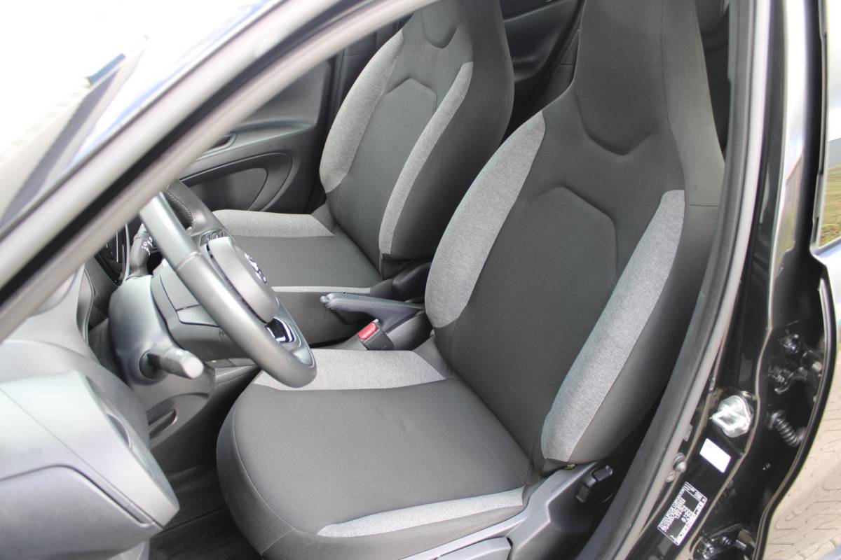 Toyota Aygo Toyota Aygo X 1.0 VVT-i MT Play | Incl. 12 maanden garantie | Adaptieve cruise control | Apple carplay/Android auto | Lane assist | Airco | Parkeercamera |