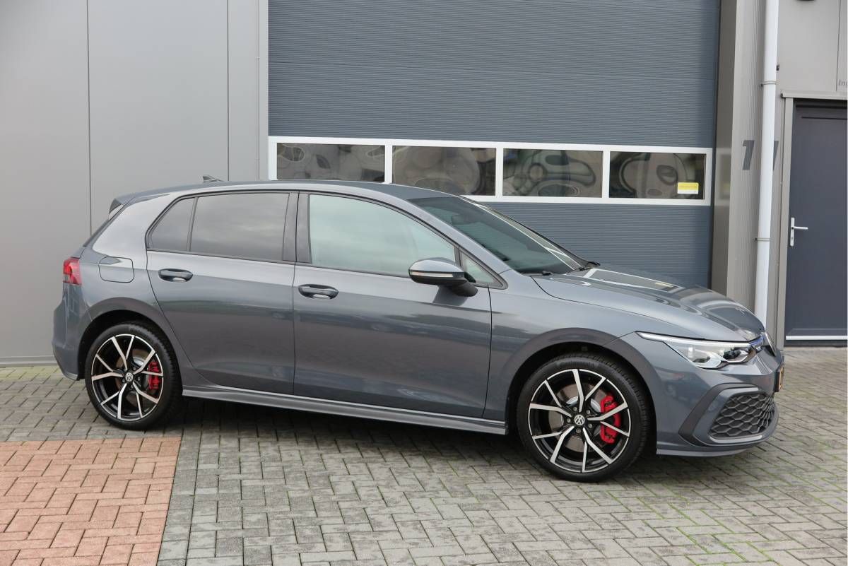 Volkswagen Golf Volkswagen Golf 1.4 eHybrid 245pk GTE  ,SOH 93%. Trekhaak afneembaar,ACC, PDC, Virtual cockpit,Navi, DAB+ , Carplay , Zwarte hemelbekleding, 18″LMV etc.