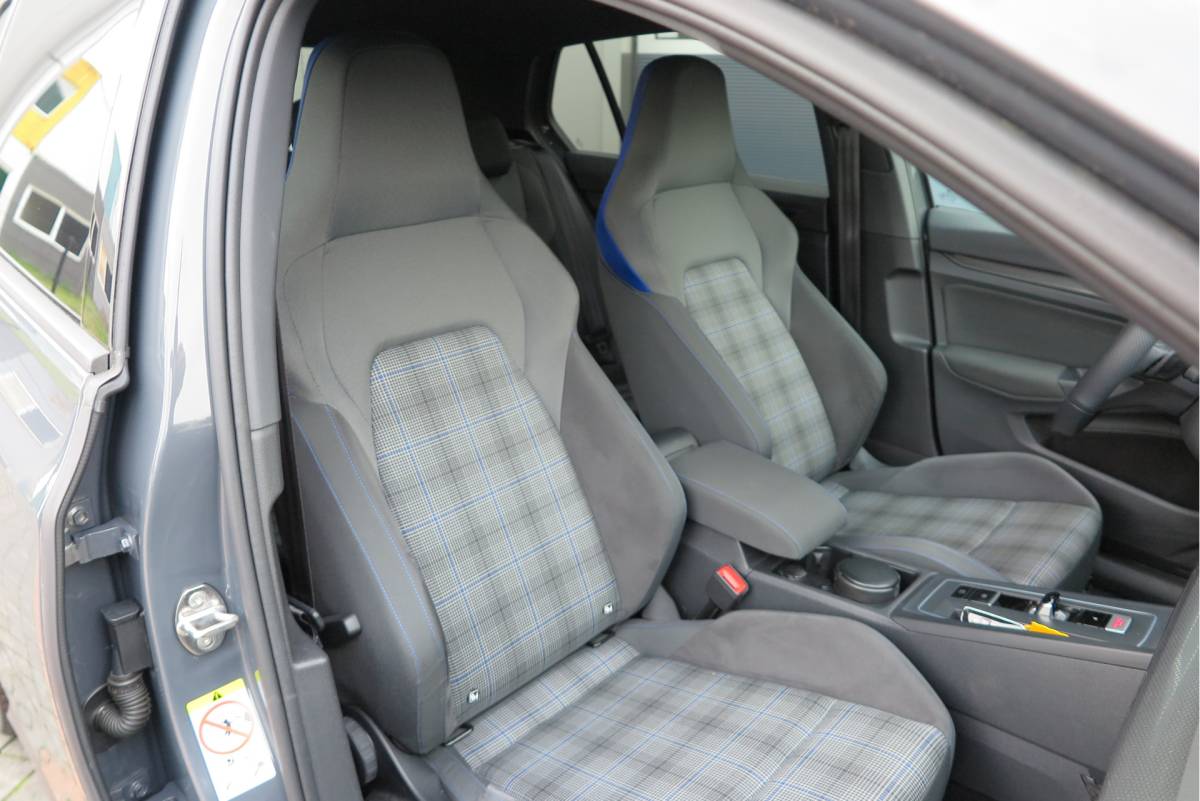 Volkswagen Golf Volkswagen Golf 1.4 eHybrid 245pk GTE  ,SOH 93%. Trekhaak afneembaar,ACC, PDC, Virtual cockpit,Navi, DAB+ , Carplay , Zwarte hemelbekleding, 18″LMV etc.