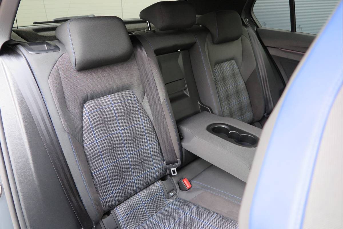 Volkswagen Golf Volkswagen Golf 1.4 eHybrid 245pk GTE  ,SOH 93%. Trekhaak afneembaar,ACC, PDC, Virtual cockpit,Navi, DAB+ , Carplay , Zwarte hemelbekleding, 18″LMV etc.