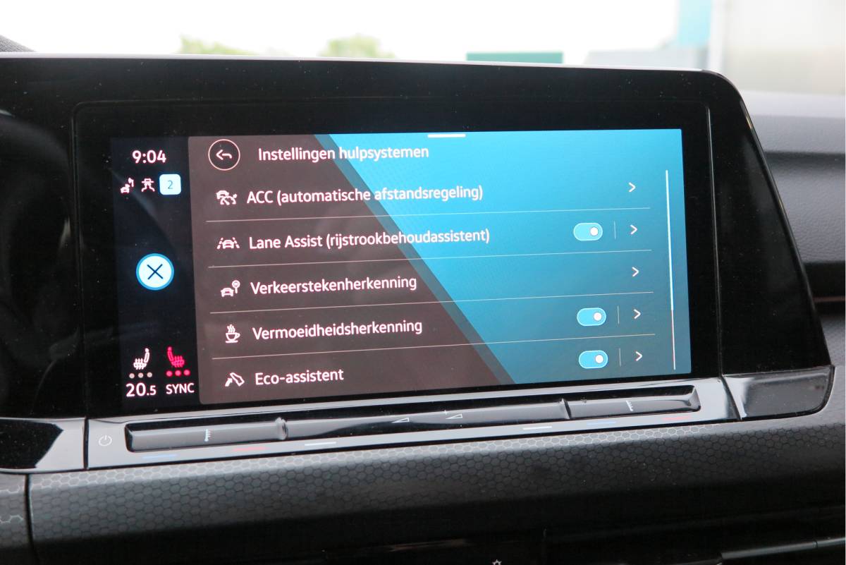 Volkswagen Golf Volkswagen Golf 1.4 eHybrid 245pk GTE  ,SOH 93%. Trekhaak afneembaar,ACC, PDC, Virtual cockpit,Navi, DAB+ , Carplay , Zwarte hemelbekleding, 18″LMV etc.