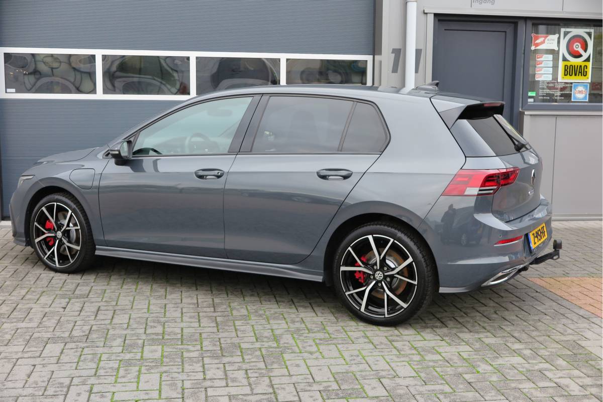 Volkswagen Golf Volkswagen Golf 1.4 eHybrid 245pk GTE  ,SOH 93%. Trekhaak afneembaar,ACC, PDC, Virtual cockpit,Navi, DAB+ , Carplay , Zwarte hemelbekleding, 18″LMV etc.