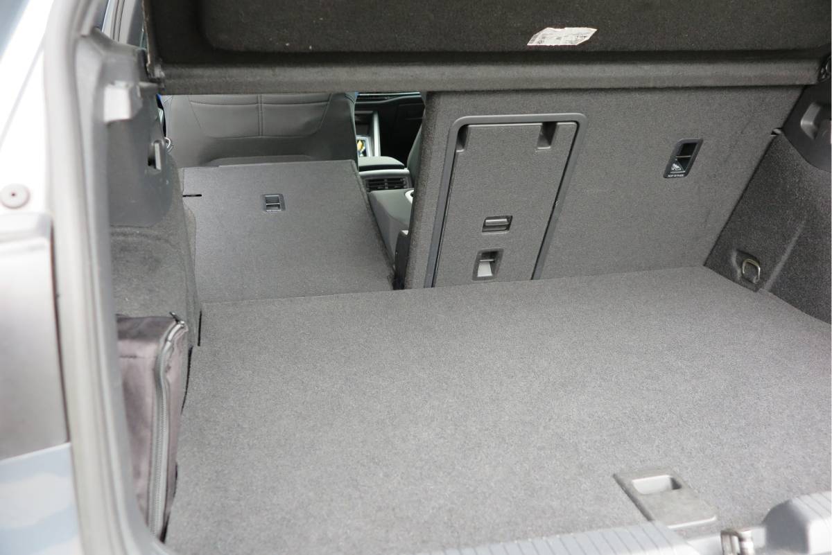 Volkswagen Golf Volkswagen Golf 1.4 eHybrid 245pk GTE  ,SOH 93%. Trekhaak afneembaar,ACC, PDC, Virtual cockpit,Navi, DAB+ , Carplay , Zwarte hemelbekleding, 18″LMV etc.