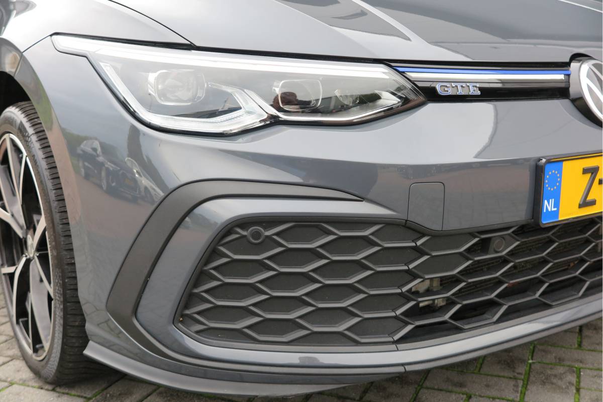Volkswagen Golf Volkswagen Golf 1.4 eHybrid 245pk GTE  ,SOH 93%. Trekhaak afneembaar,ACC, PDC, Virtual cockpit,Navi, DAB+ , Carplay , Zwarte hemelbekleding, 18″LMV etc.