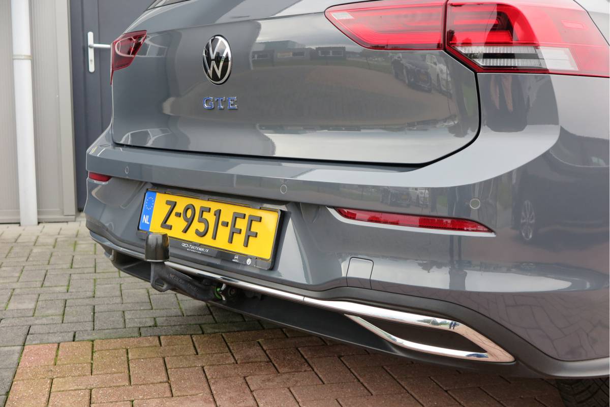 Volkswagen Golf Volkswagen Golf 1.4 eHybrid 245pk GTE  ,SOH 93%. Trekhaak afneembaar,ACC, PDC, Virtual cockpit,Navi, DAB+ , Carplay , Zwarte hemelbekleding, 18″LMV etc.