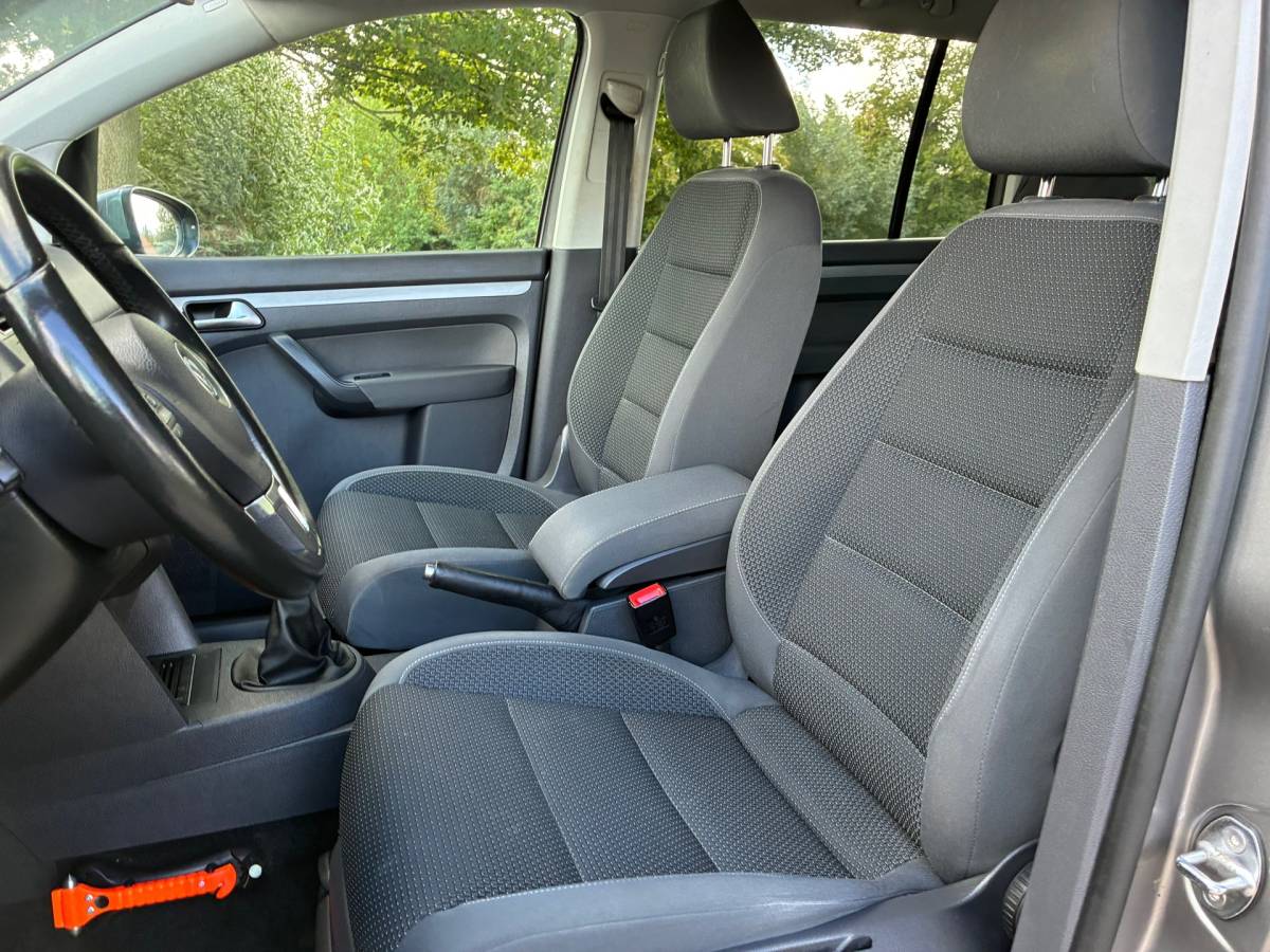 Volkswagen Touran Volkswagen Touran 1.2 TSI Comfortline BlueMotion | Cruise + Clima + Navi Nu € 5.975,-!!!
