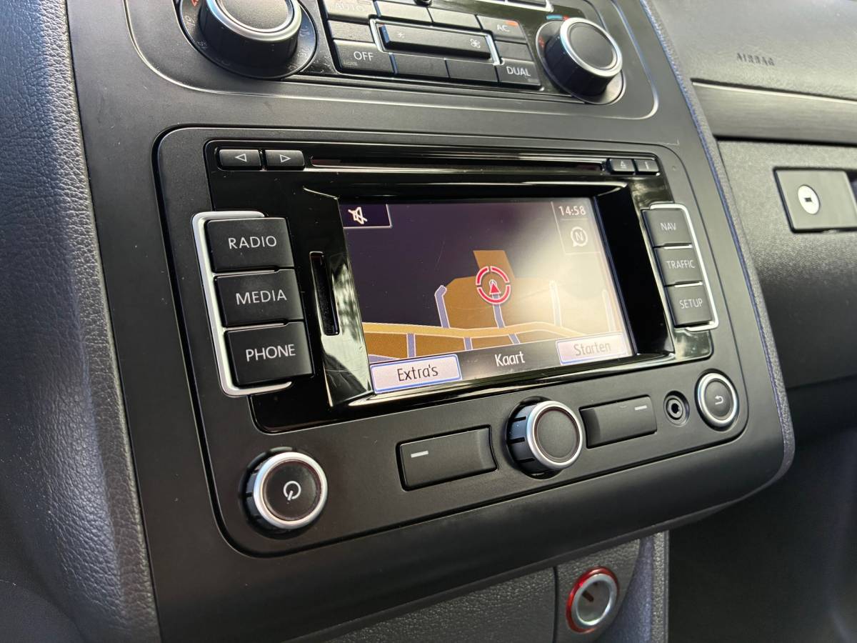 Volkswagen Touran Volkswagen Touran 1.2 TSI Comfortline BlueMotion | Cruise + Clima + Navi Nu € 5.975,-!!!