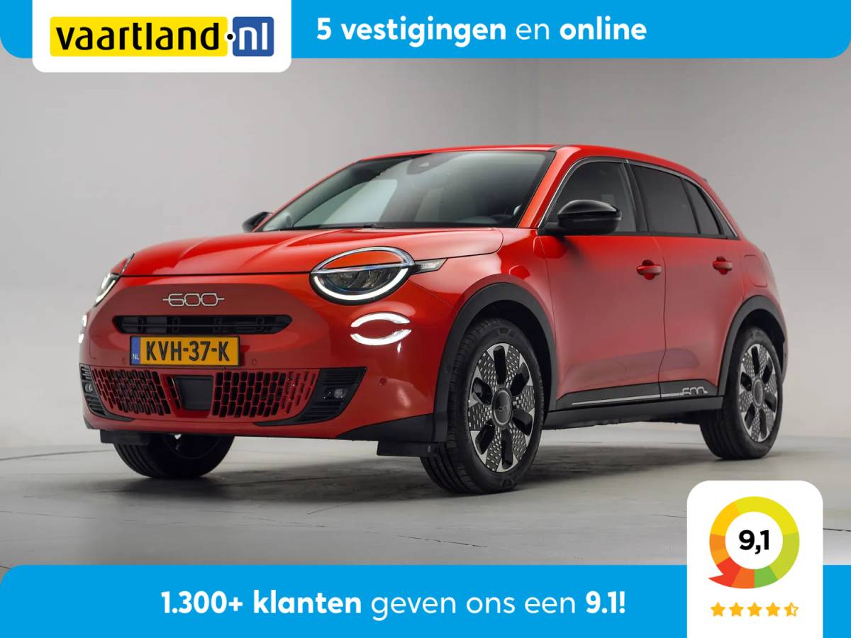 Fiat 600e Fiat 600e La Prima 54 kWh 3-Fase [ Massage Stoel Navi Camera Apple / Android Leder Stoelverwarming ]