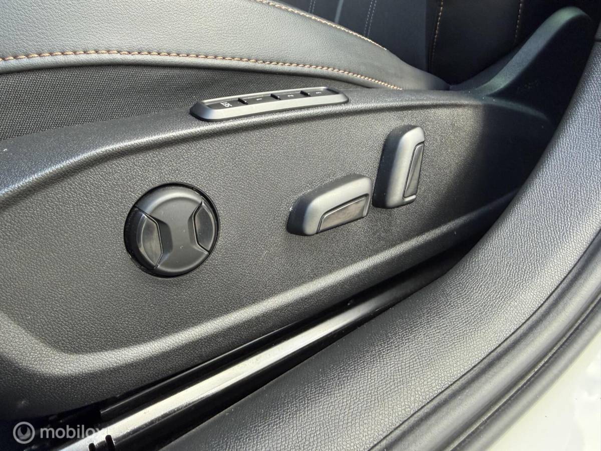CUPRA Leon Sportstourer CUPRA Leon Sportstourer 1.4 e-Hybrid VZ LED/Winterpack/FULL-LED