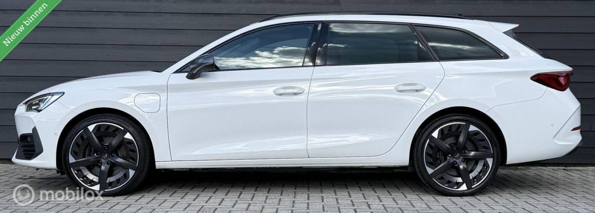 CUPRA Leon Sportstourer CUPRA Leon Sportstourer 1.4 e-Hybrid VZ LED/Winterpack/FULL-LED