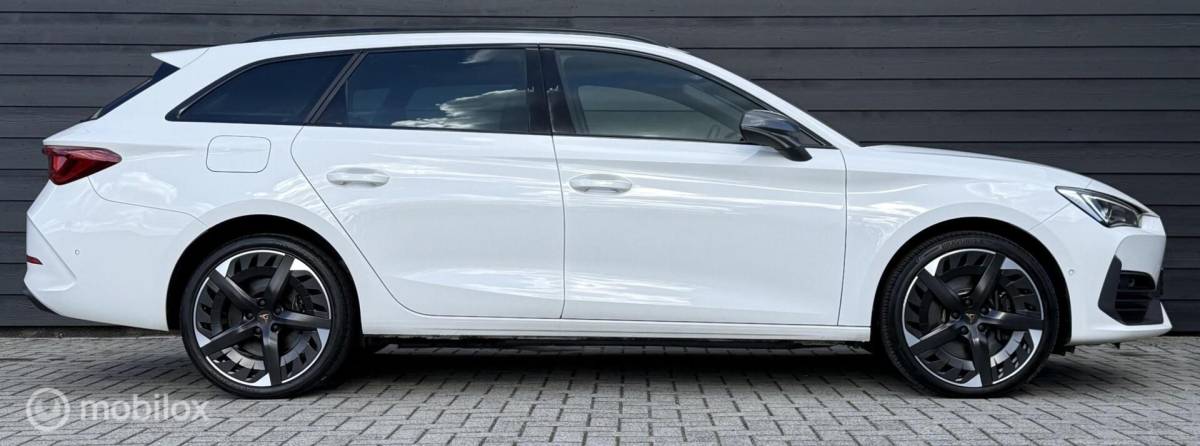 CUPRA Leon Sportstourer CUPRA Leon Sportstourer 1.4 e-Hybrid VZ LED/Winterpack/FULL-LED