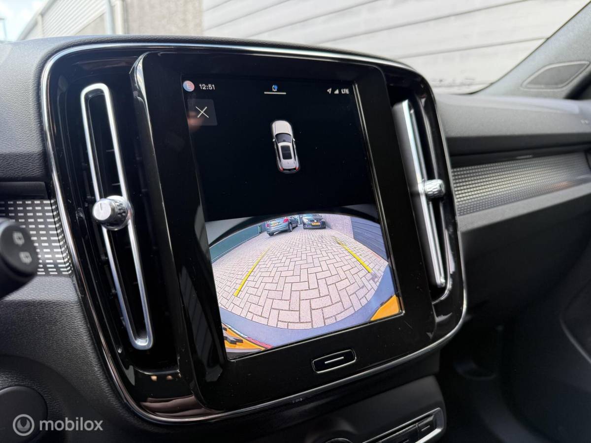 Volvo XC40 Volvo XC40 Recharge P8 AWD R-Design Camera/Winterpack/Carplay