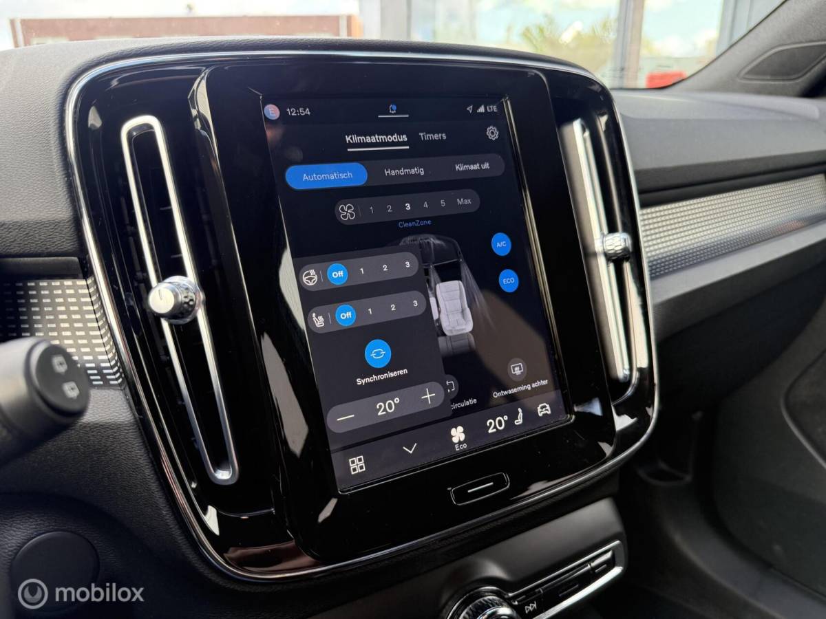 Volvo XC40 Volvo XC40 Recharge P8 AWD R-Design Camera/Winterpack/Carplay