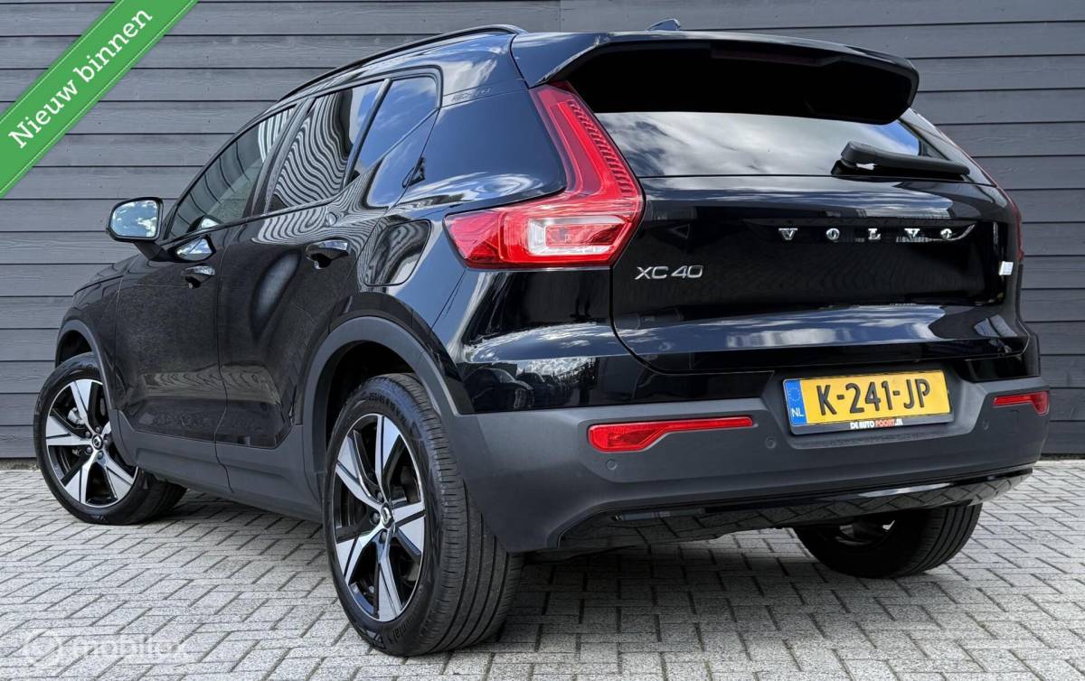 Volvo XC40 Volvo XC40 Recharge P8 AWD R-Design Camera/Winterpack/Carplay