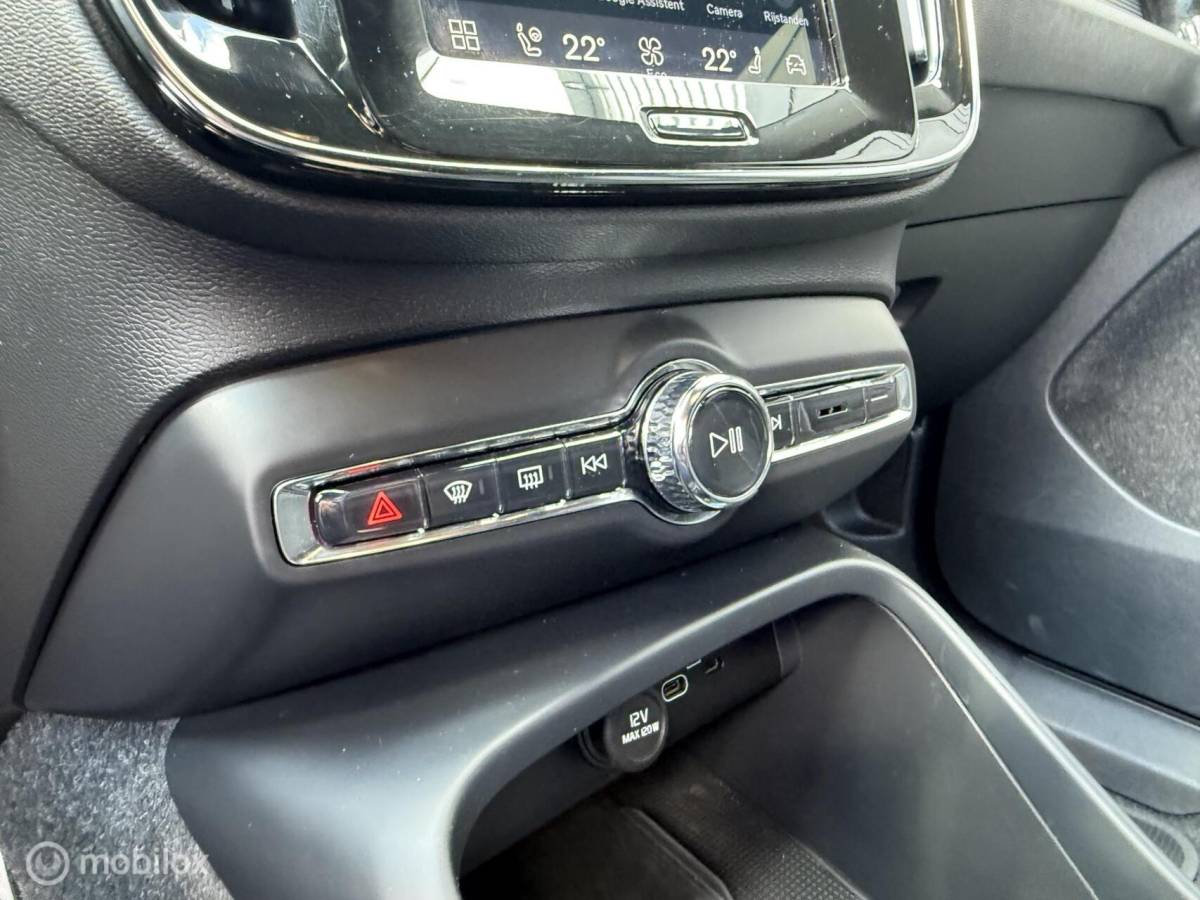 Volvo XC40 Volvo XC40 Recharge P8 AWD R-Design Camera/Winterpack/Carplay