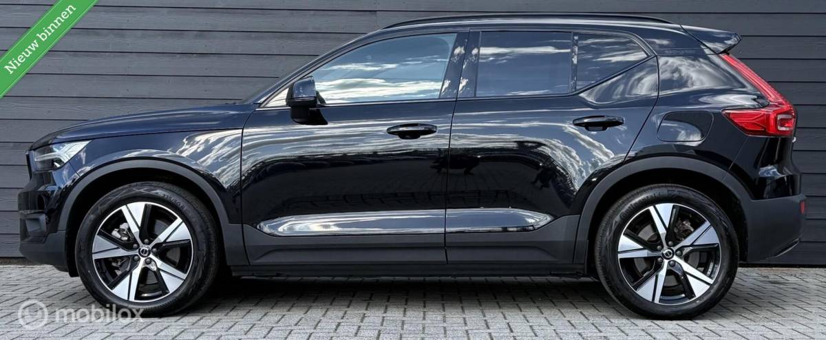 Volvo XC40 Volvo XC40 Recharge P8 AWD R-Design Camera/Winterpack/Carplay