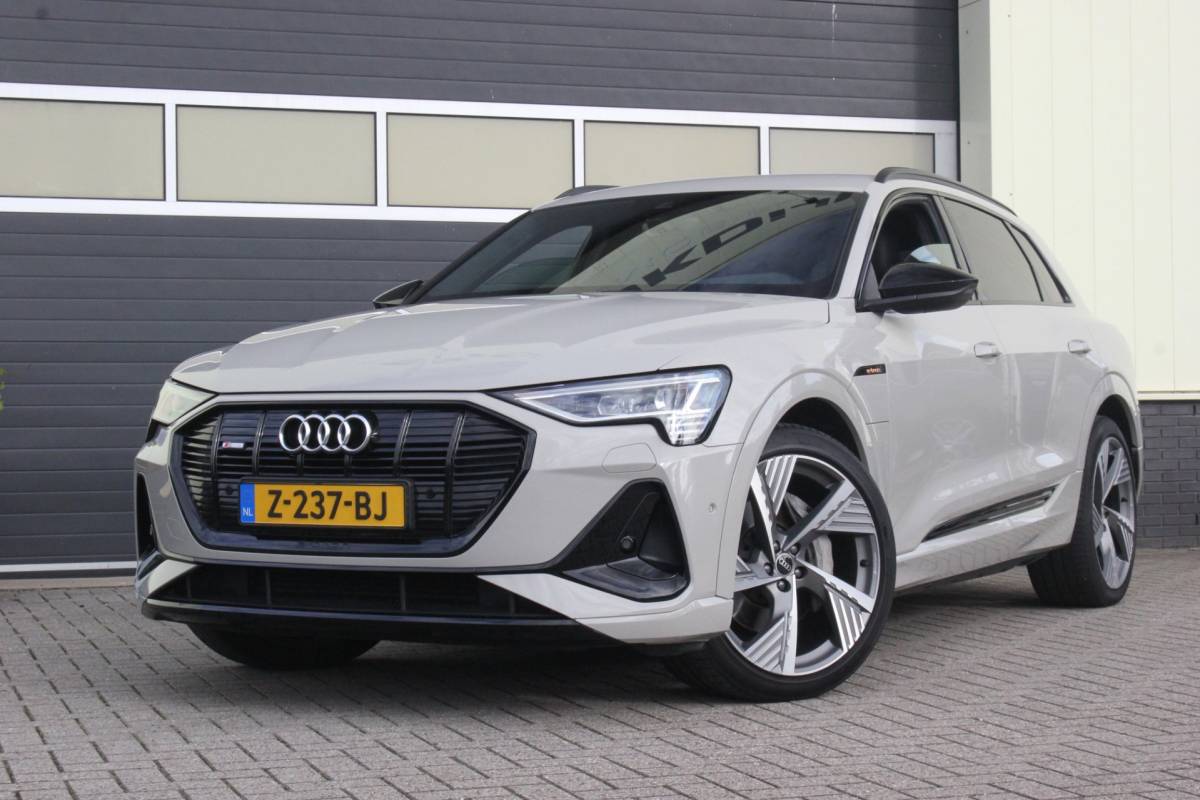 Audi e-tron Audi E-tron 50 quattro S edition S-Line | Trekhaak | Siambeige
