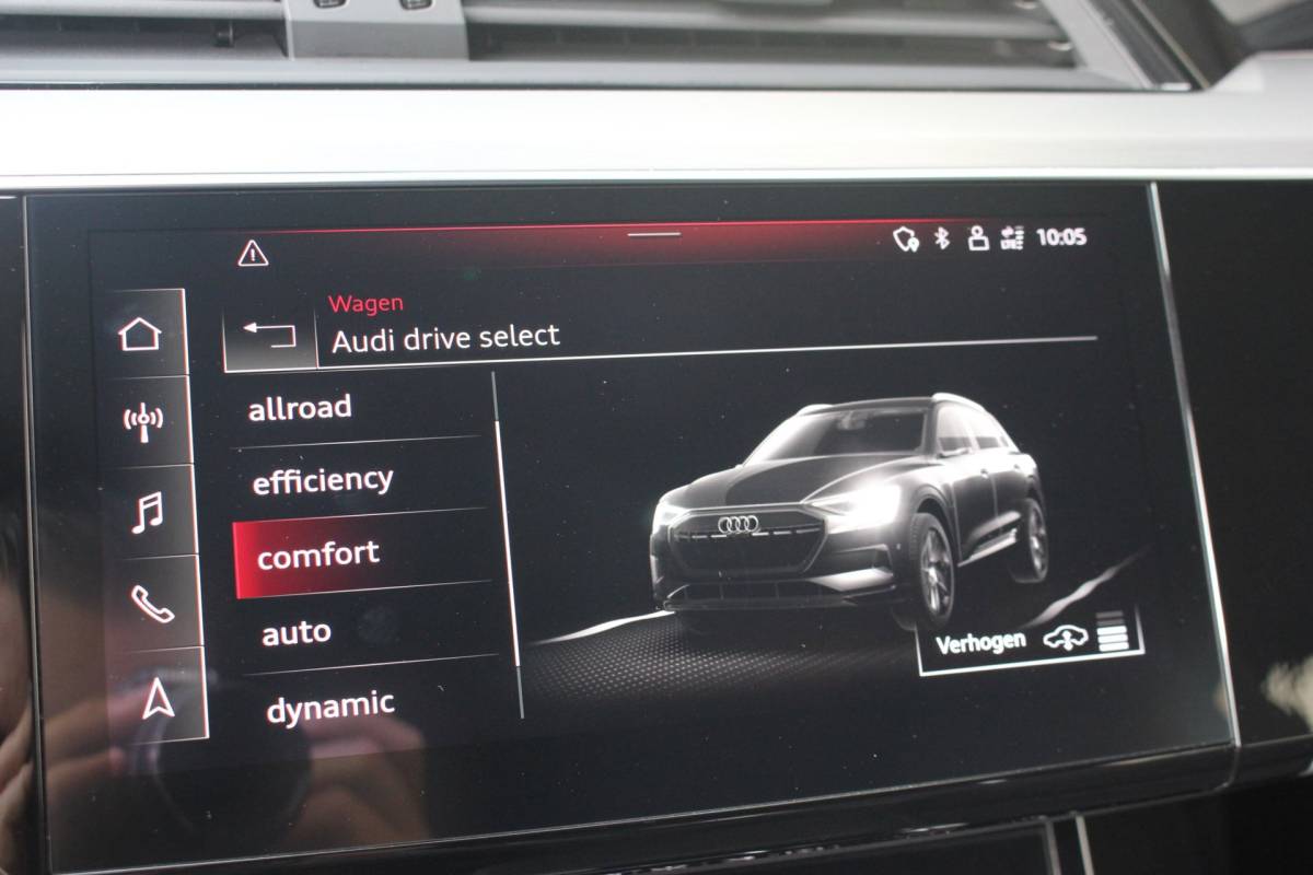 Audi e-tron Audi E-tron 50 quattro S edition S-Line | Trekhaak | Siambeige