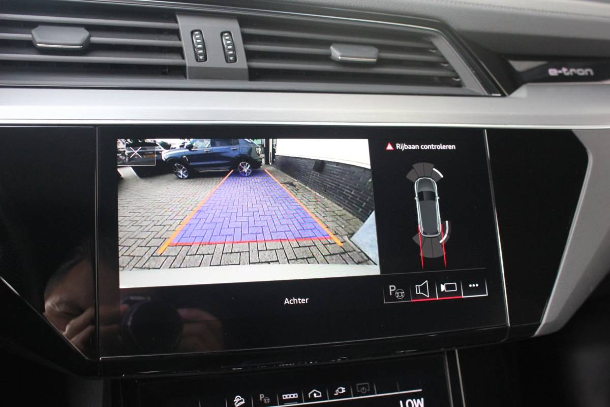 Audi e-tron Audi E-tron 50 quattro S edition S-Line | Trekhaak | Siambeige