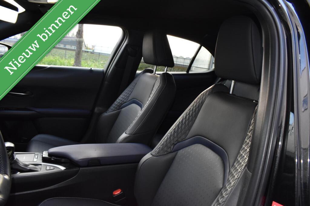 Lexus UX Lexus UX 250h Midnight Edition ACC/BLIND SPOT/ELEK. A KLEP/ETC.!